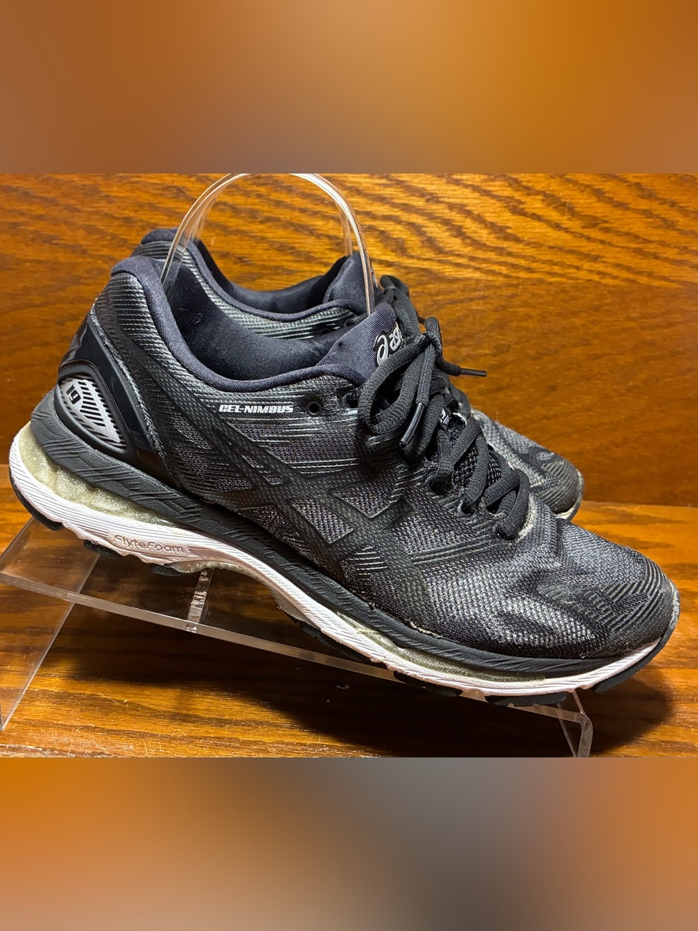 ASICS GEL Nimbus 19 Black Running Shoes Women’s 8 T750N